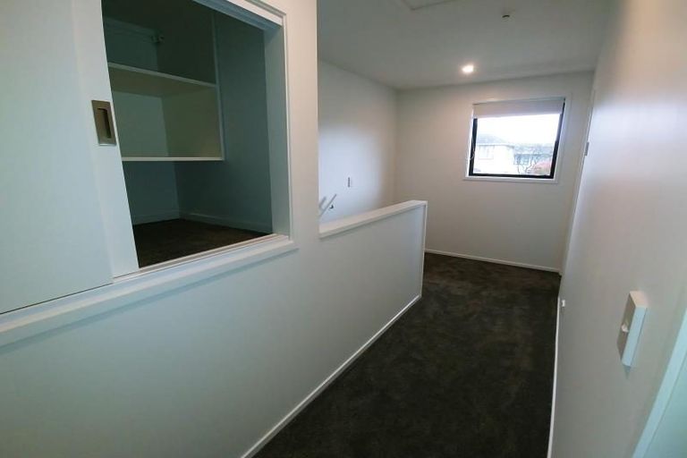 Photo of property in 1/176 Cambridge Terrace, Fairfield, Lower Hutt, 5011