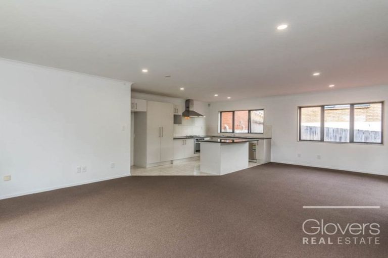 Photo of property in 17 Edgewood Way, Henderson, Auckland, 0612