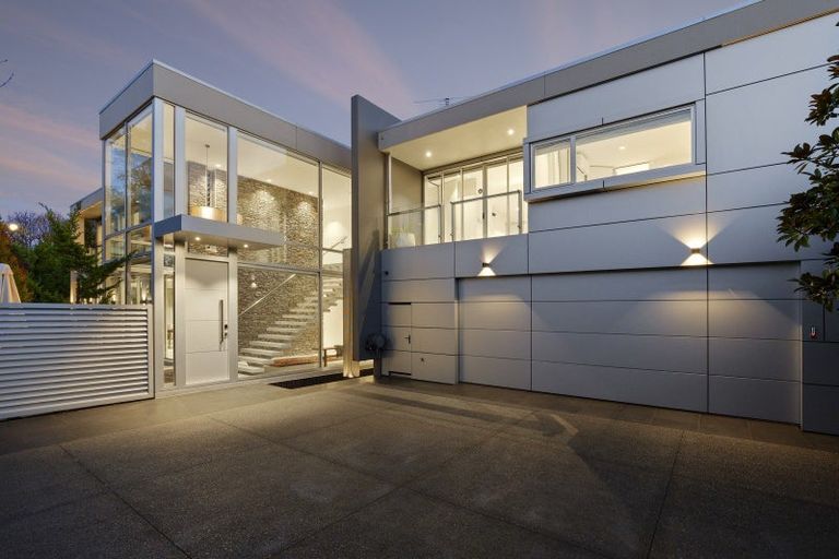 Photo of property in 21 Royds Street, Fendalton, Christchurch, 8014