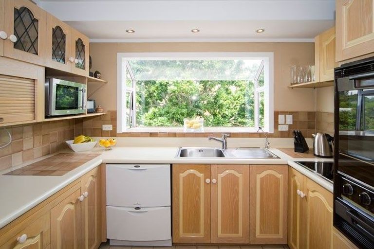 Photo of property in 557 East Coast Road, Browns Bay, Auckland, 0630