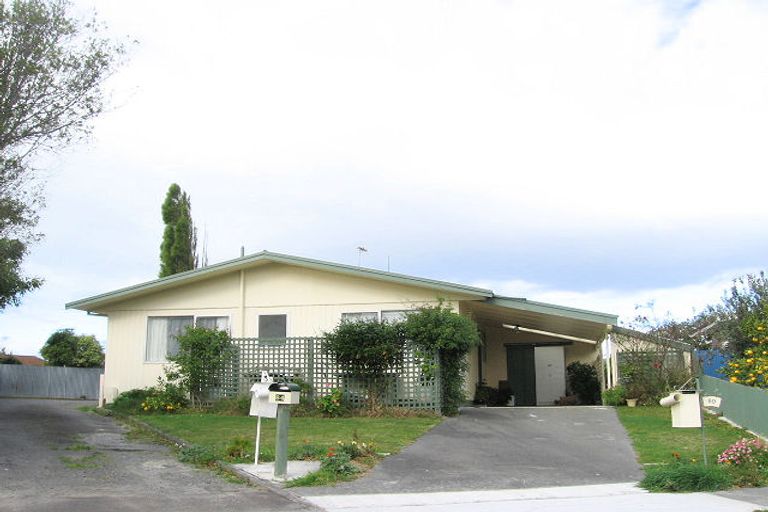 Photo of property in 82 Wynyard Crescent, Tamatea, Napier, 4112