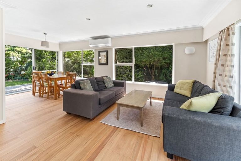 Photo of property in 52 Mckenzie Avenue, Arkles Bay, Whangaparaoa, 0932