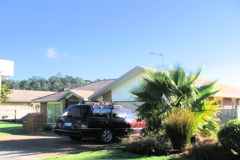 Photo of property in 7 Advance Way, Albany, Auckland, 0632