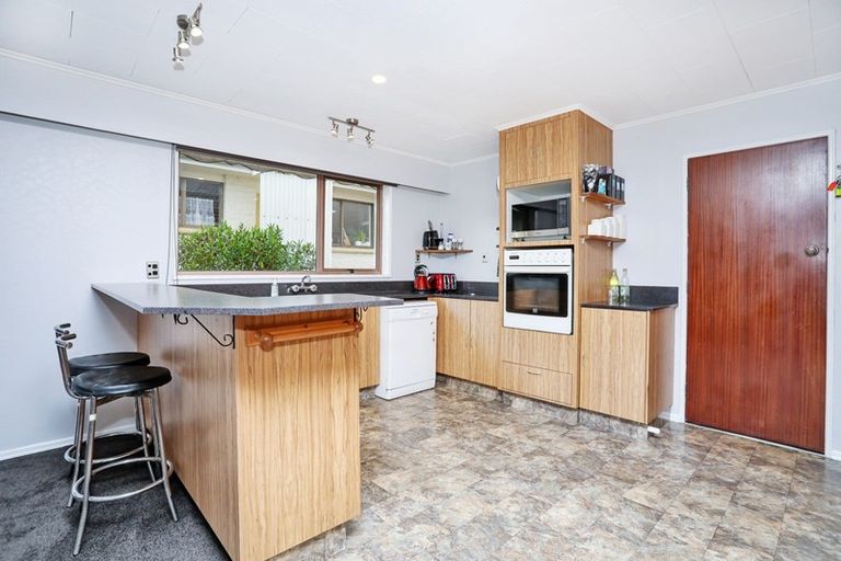 Photo of property in 82 Kildare View, Waikiwi, Invercargill, 9810