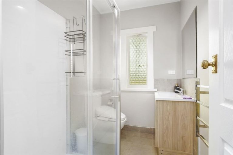 Photo of property in 52 Te Aroha Street, Hamilton East, Hamilton, 3216