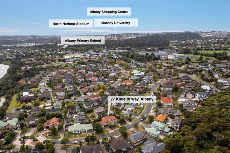 Photo of property in 27 Kinleith Way, Albany, Auckland, 0632
