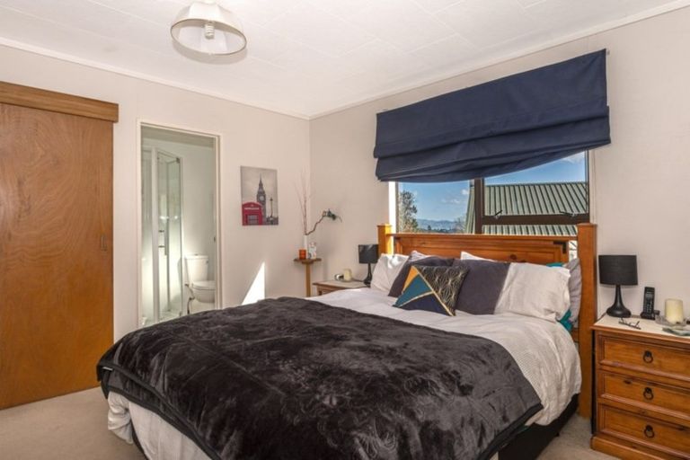 Photo of property in 56 Sunvale Crescent, Whataupoko, Gisborne, 4010