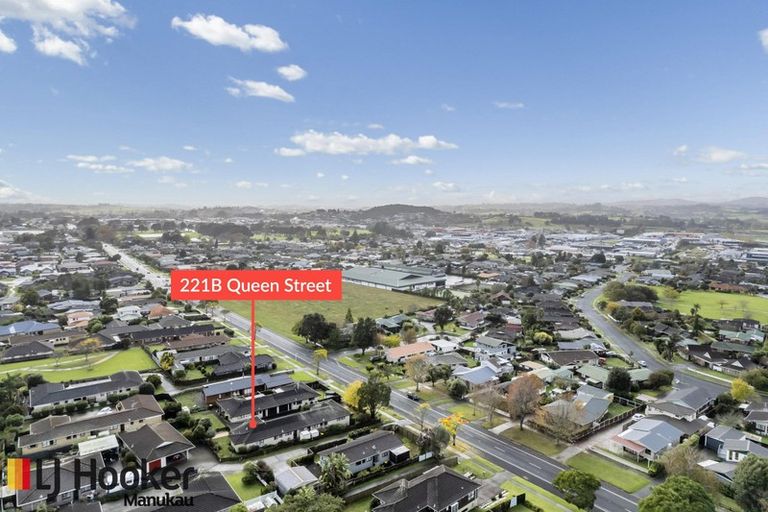 Photo of property in 221b Queen Street, Pukekohe, 2120