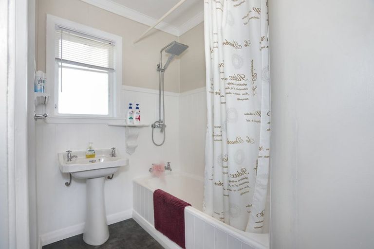 Photo of property in 121 East Street, Feilding, 4702