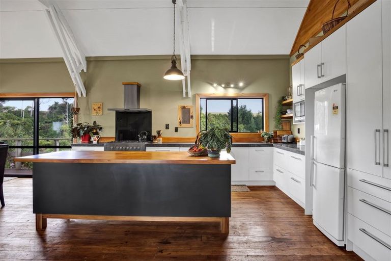 Photo of property in 172 Whakamara Road, Manutahi, Hawera, 4672