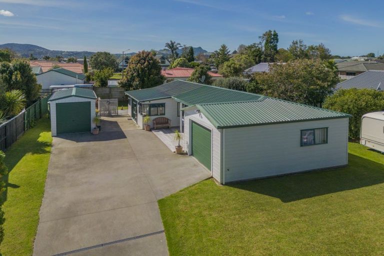 Photo of property in 31 Whitby Avenue, Whitianga, 3510