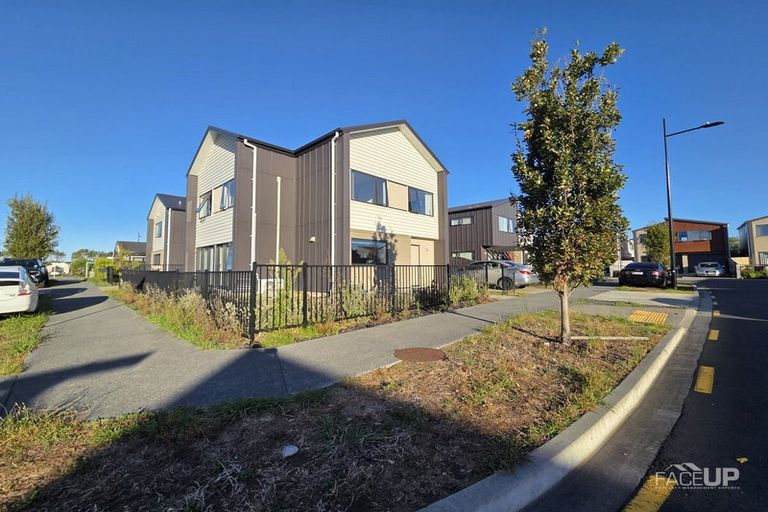 Photo of property in 50 Black Beech Crescent, Takanini, 2110