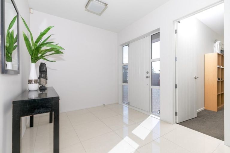 Photo of property in 9 Hampshire Court, Flagstaff, Hamilton, 3210