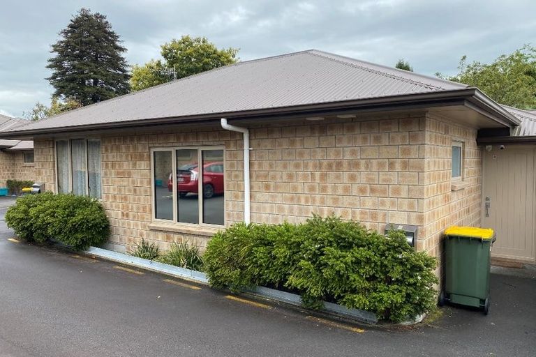 Photo of property in 4/114 Old Farm Road, Hamilton East, Hamilton, 3216