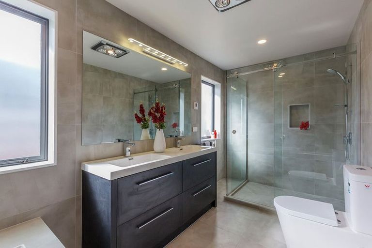 Photo of property in 19 Brickworks Bay Road, Hobsonville, Auckland, 0618