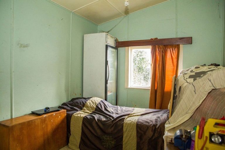 Photo of property in 38 Tennyson Street, Dannevirke, 4930