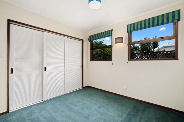 Photo of property in 29 Oregon Drive, Kelvin Heights, Queenstown, 9300