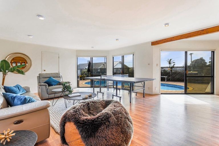 Photo of property in 24 Verbena Road, Birkdale, Auckland, 0626