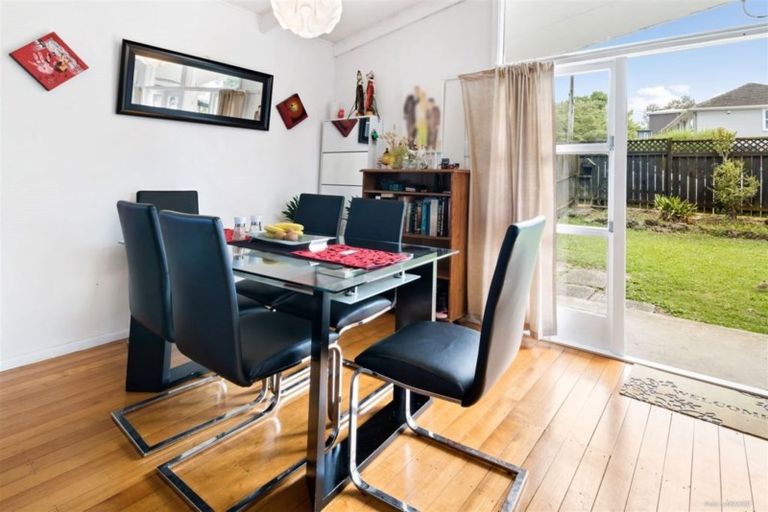 Photo of property in 1/40 Edgeworth Road, Glenfield, Auckland, 0629