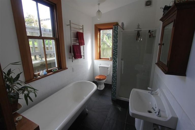 Photo of property in 19 Chilka Street, Berhampore, Wellington, 6023