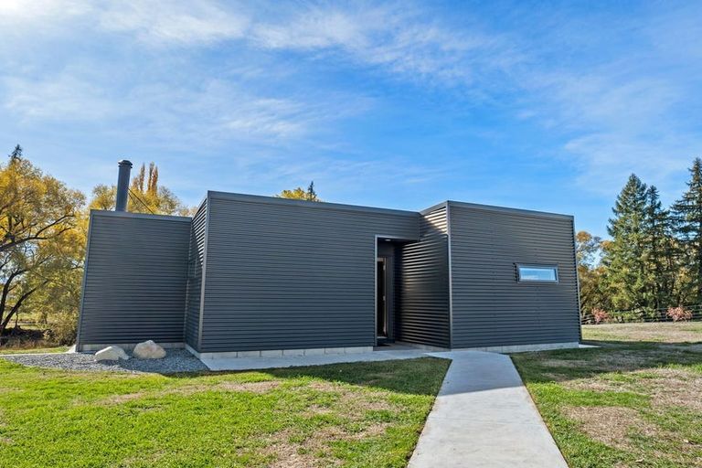 Photo of property in 254 Glen Lyon Road, Twizel, 7901