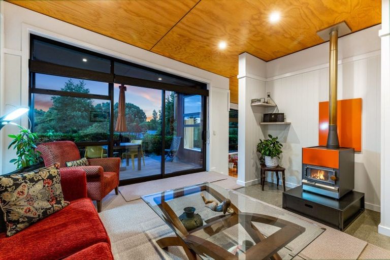 Photo of property in 6 Ferndale Drive, Waikanae, 5036