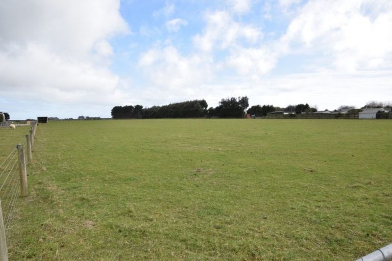 Photo of property in 19 Fowler Road, West Plains, Invercargill, 9874