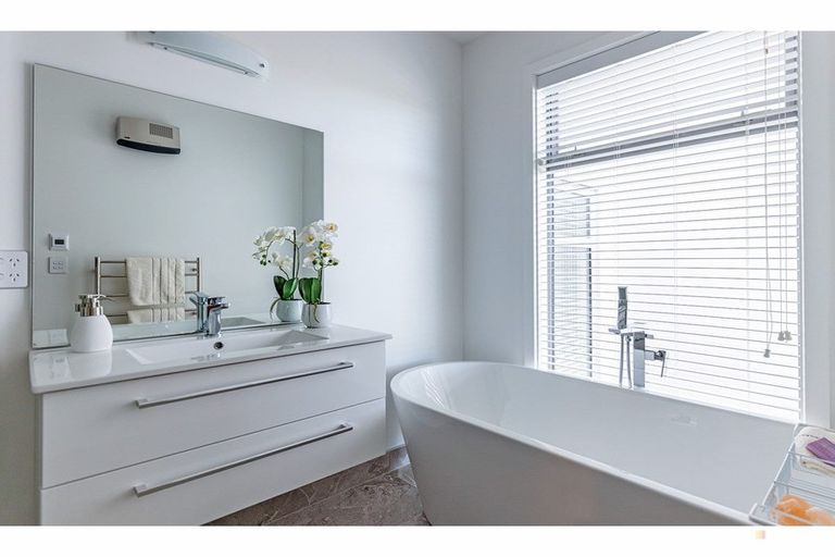 Photo of property in 28 Meadowstone Street, Gleniti, Timaru, 7910