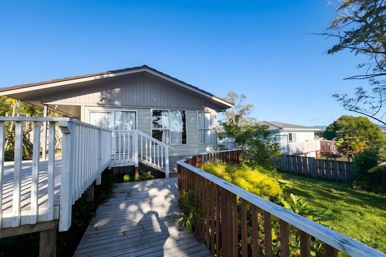 Photo of property in 32 Terra Nova Street, Glen Eden, Auckland, 0602