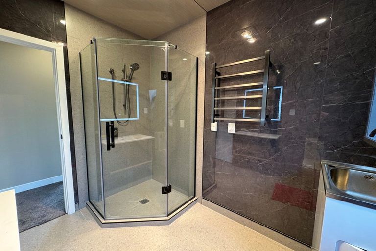 Photo of property in 15 Rimmington Drive, Hamilton Lake, Hamilton, 3204