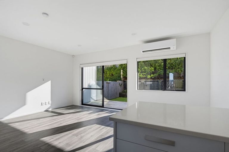 Photo of property in 138b Tiriwa Drive, Massey, Auckland, 0614