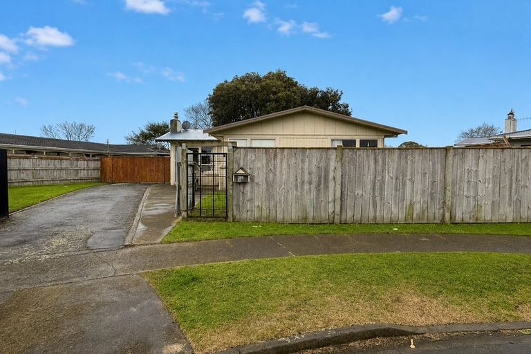 Photo of property in 16 Dunn Place, Pirimai, Napier, 4112
