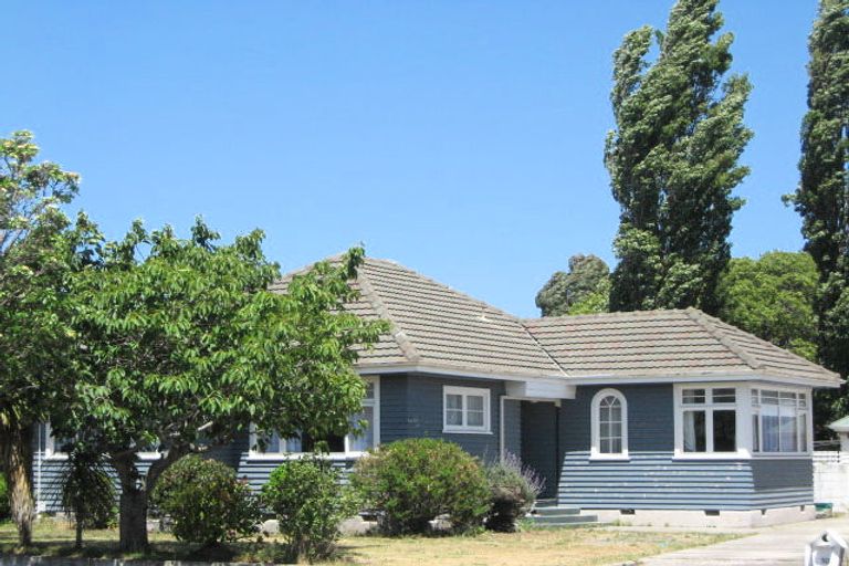 Photo of property in 10 Shortland Street, Wainoni, Christchurch, 8061