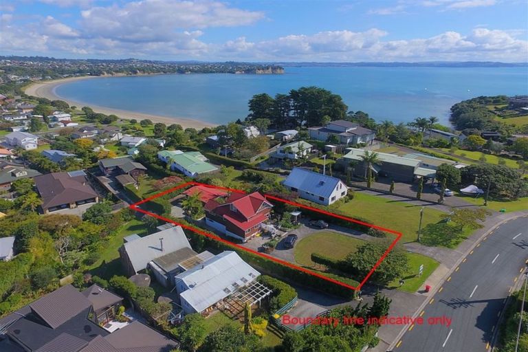 Photo of property in 20 Tindalls Bay Road, Tindalls Beach, Whangaparaoa, 0930