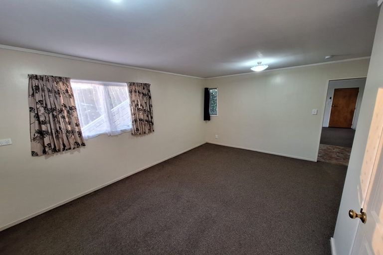 Photo of property in 1/11 Retter Street, Paparangi, Wellington, 6037