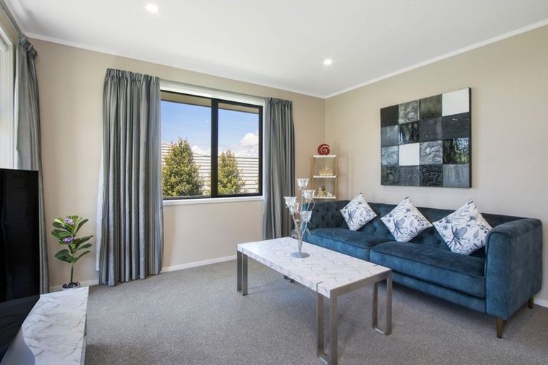 Photo of property in 3 Lakeside Terrace, Omokoroa, 3114