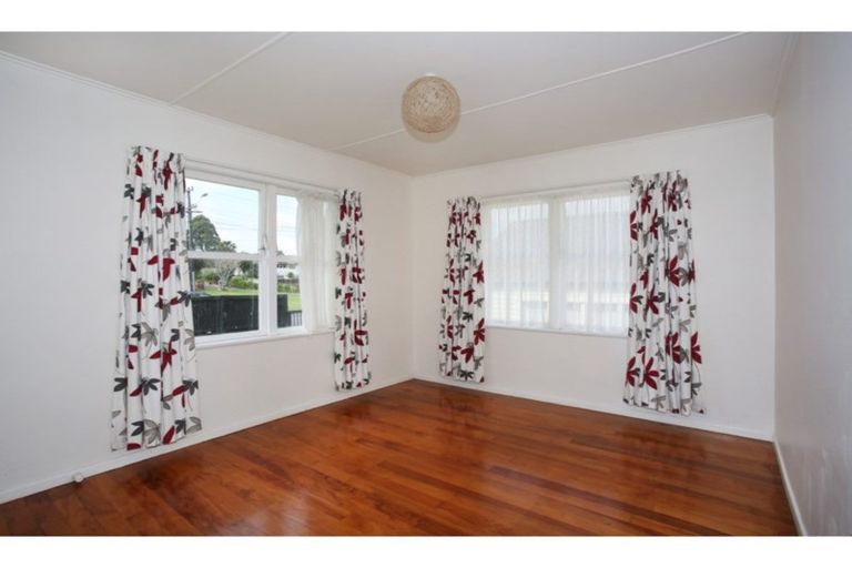 Photo of property in 36 Old Wairoa Road, Papakura, 2110