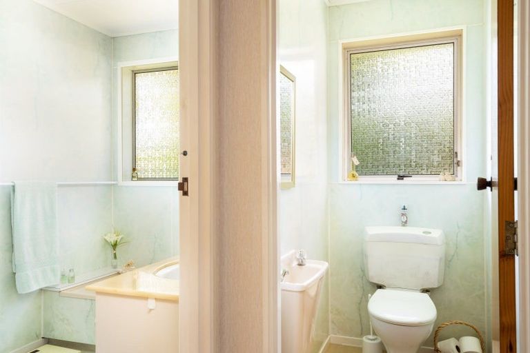 Photo of property in 13 Cannon Street, Westown, New Plymouth, 4310