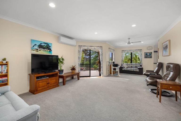 Photo of property in 94 Mccaughan Road, Kerikeri, 0294
