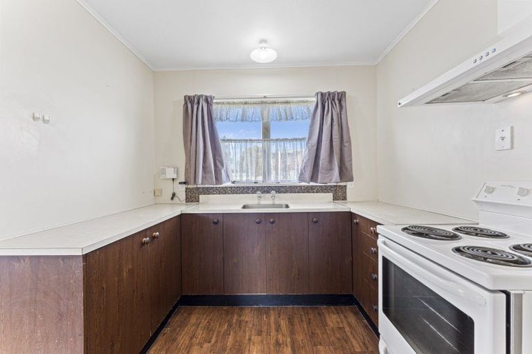 Photo of property in 2 Havelock Avenue, Highbury, Palmerston North, 4412