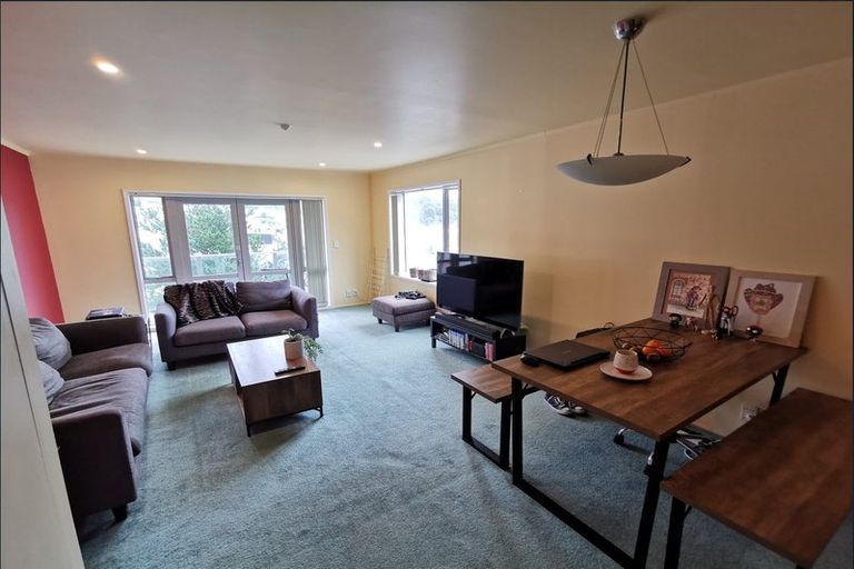 Photo of property in Grosvenor Cl, 10/6 Brown Street, Mount Cook, Wellington, 6021