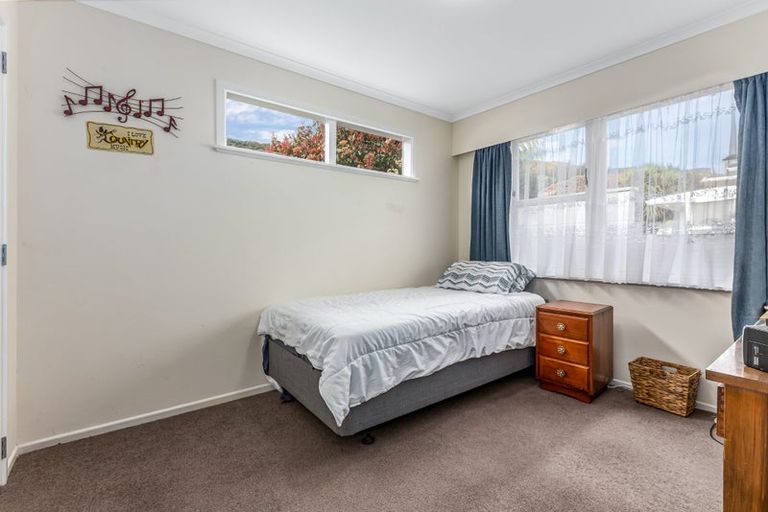 Photo of property in 22 Parenga Street, Wainuiomata, Lower Hutt, 5014