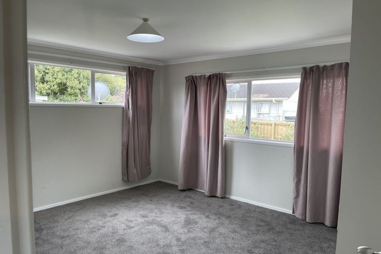 Photo of property in 93 Bruce Mclaren Road, Henderson, Auckland, 0612