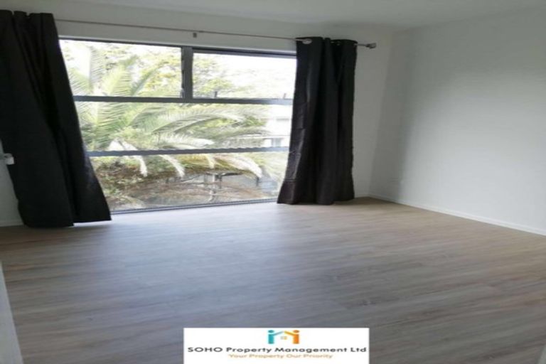 Photo of property in 8 Onepoto Road, Hauraki, Auckland, 0622