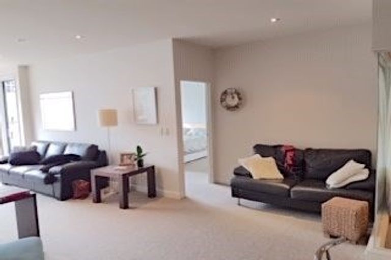 Photo of property in Kate Sheppard Apartments, 7d/42 Molesworth Street, Thorndon, Wellington, 6011