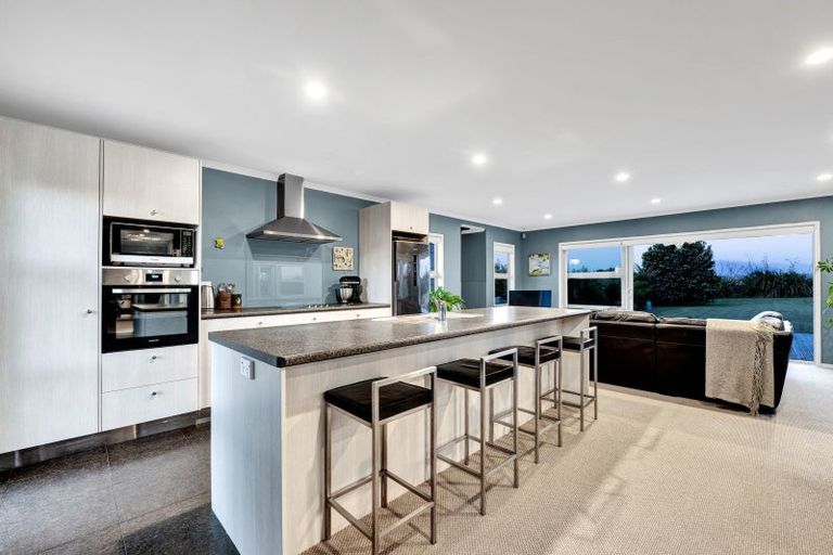 Photo of property in 265 Tai Road, Opunake, 4681