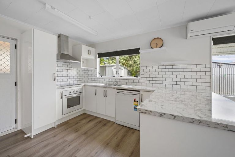 Photo of property in 9 Hillary Crescent, Maraenui, Napier, 4110