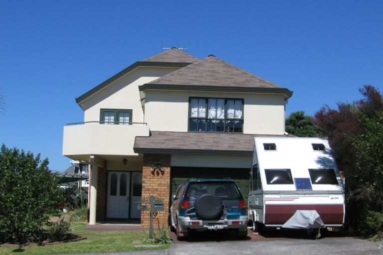 Photo of property in 55a Castor Bay Road, Castor Bay, Auckland, 0620