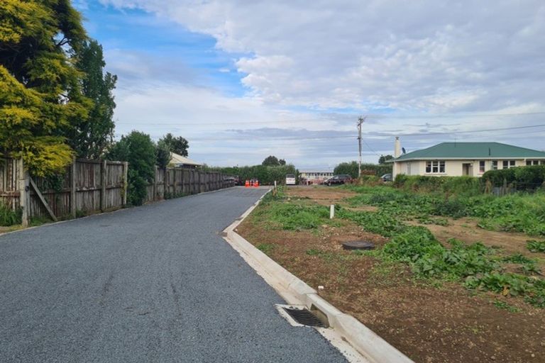 Photo of property in 81 Whitcombe Road, Opunake, 4616