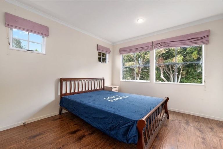 Photo of property in 60 Scarlet Oak Drive, Schnapper Rock, Auckland, 0632